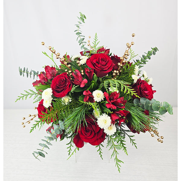 WINTER WHITE ELEGANCE ARRANGEMENT